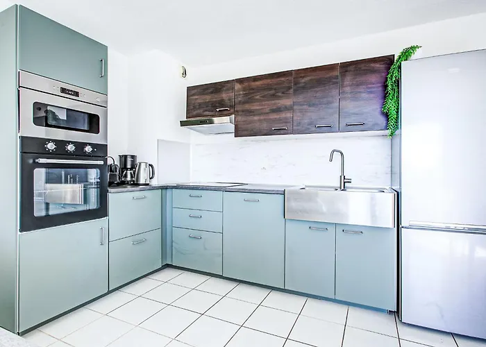 Malibu Village By Interhome * קאנט אן רוסיון
