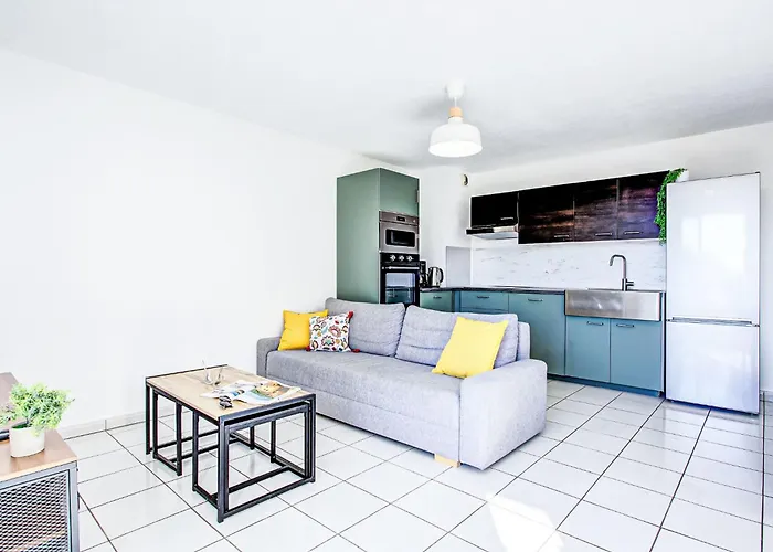 Malibu Village By Interhome Canet-en-Roussillon