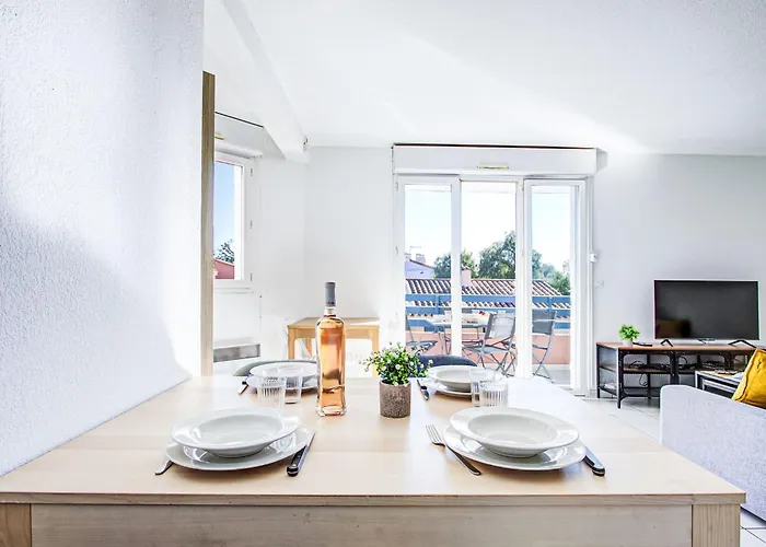 Malibu Village By Interhome * Canet-en-Roussillon
